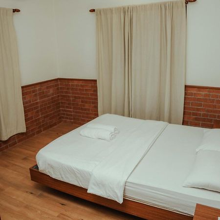 Waves And Shores Beach Villa Марарикулам Екстериор снимка