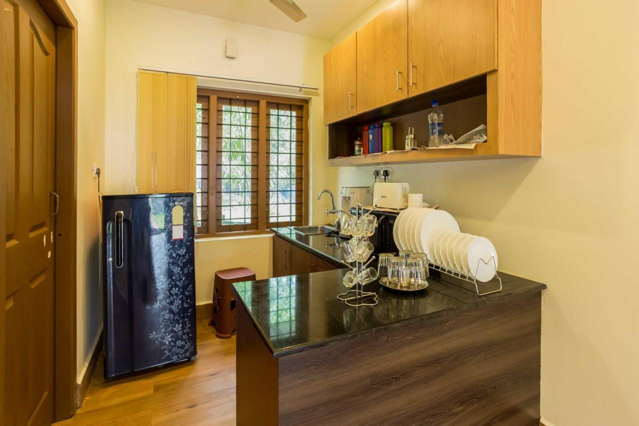 Waves And Shores Beach Villa Марарикулам Екстериор снимка