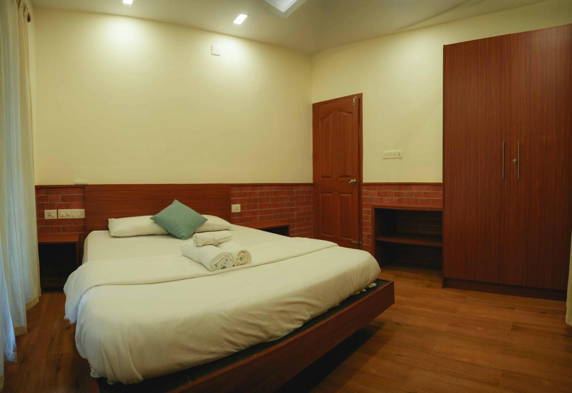 Waves And Shores Beach Villa Марарикулам Екстериор снимка